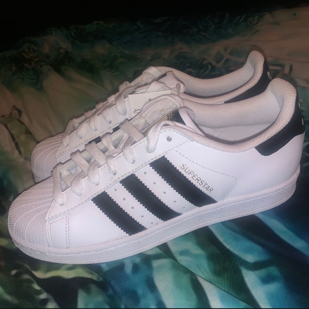 White Superstar Adidas